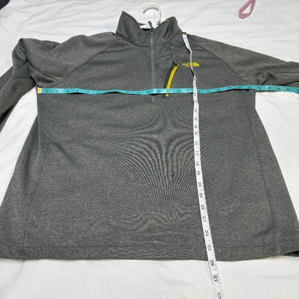 The North Face Men’s L Canyonlands 1/2 Zip Fleece Pullover Gray‎